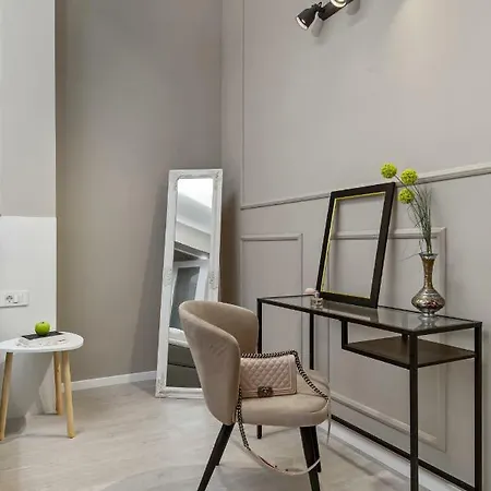 Carpathia Apartment
